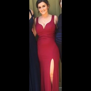 Windsor - Burgundy Formal Dress